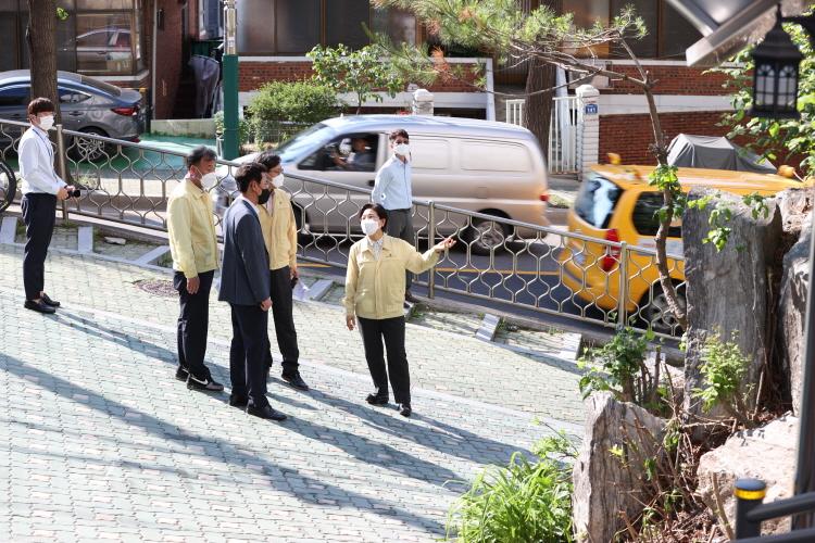 은평구 화목데이 주민생활현장방문_영락중학교 등하굣길 이미지